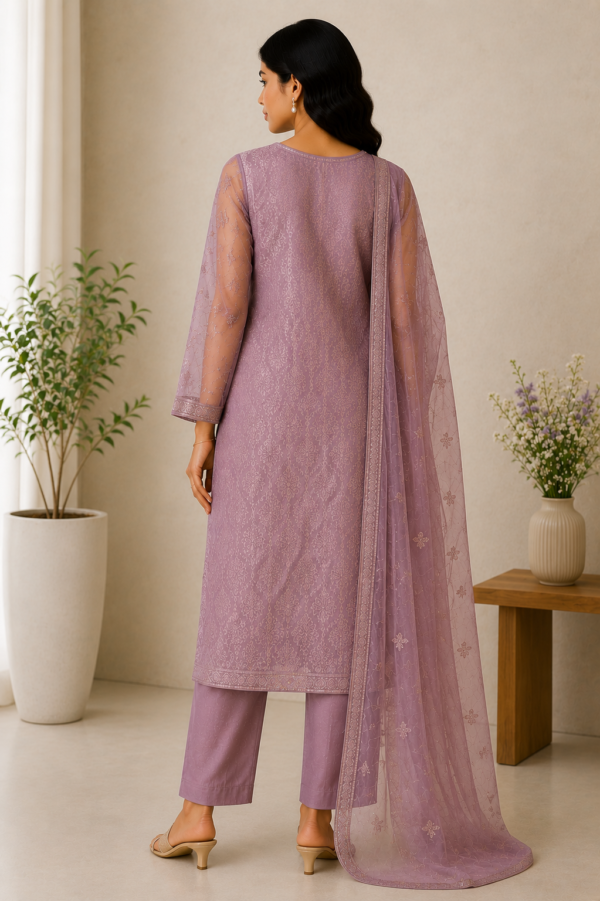 Zarmina Mauve Embroidered Kurta Set